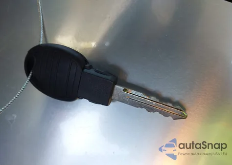 2015 Jeep Cherokee Latitude z USA, uszkodzony, nr VIN 1C4PJMCS9FW659314